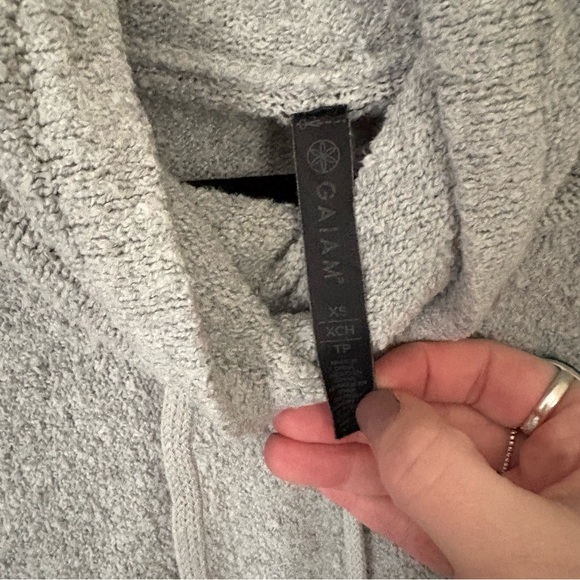 GAIAM Gray Cowl Neck Sweater Size XS - Picture 9 of 11